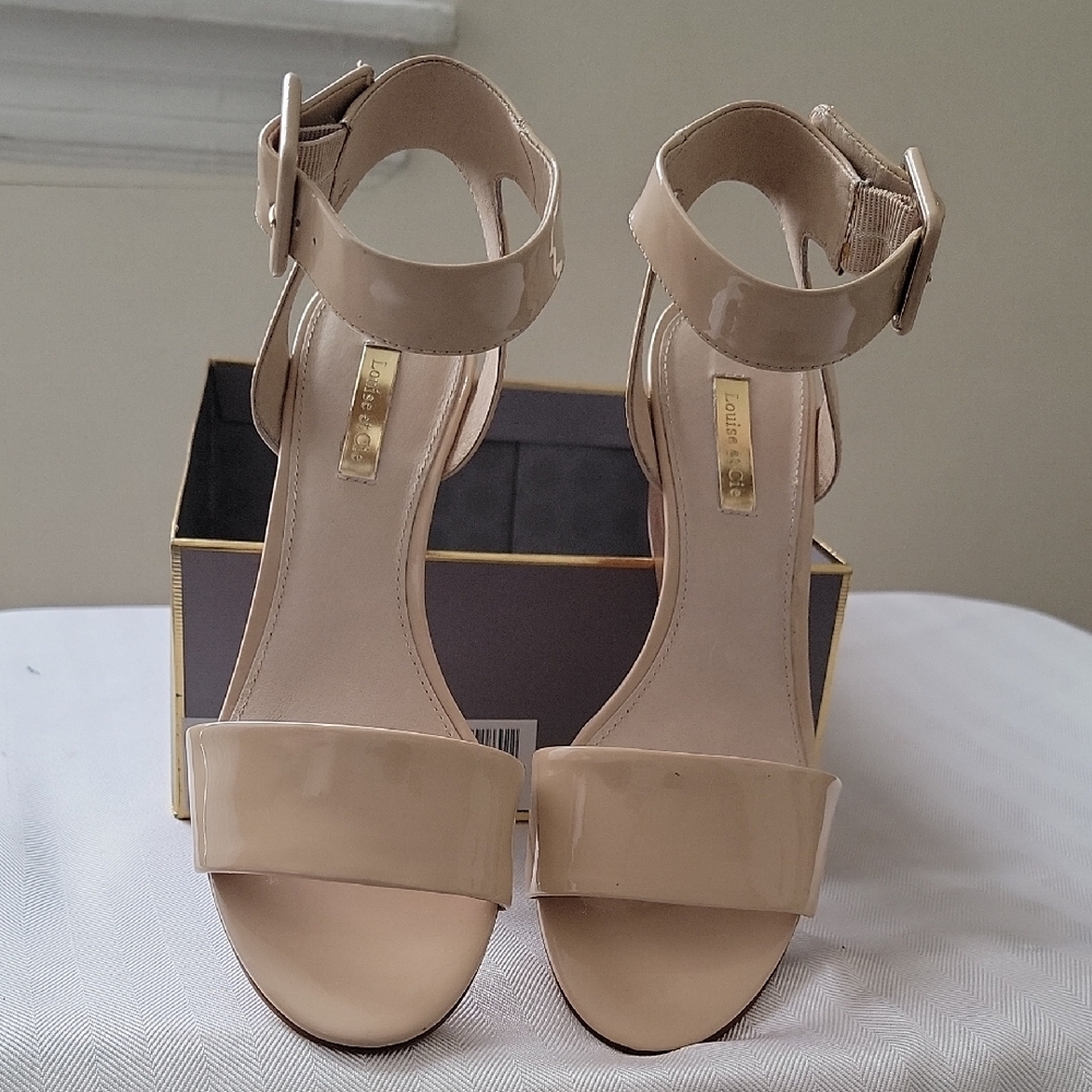 Elegant Nude Sandals